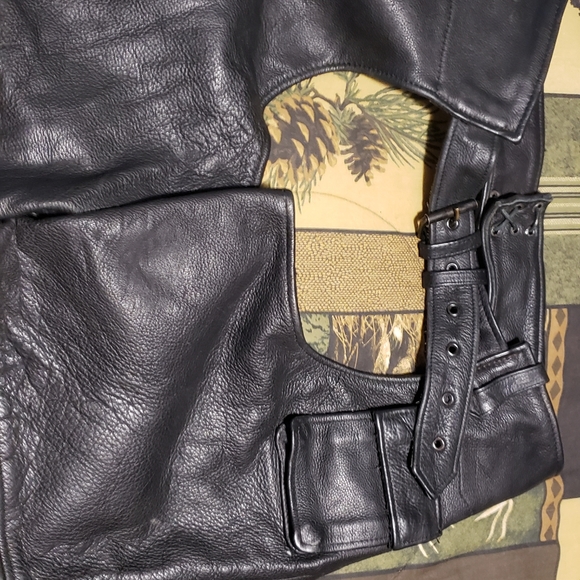 A set of leather chaps and coat - Picture 3 of 4